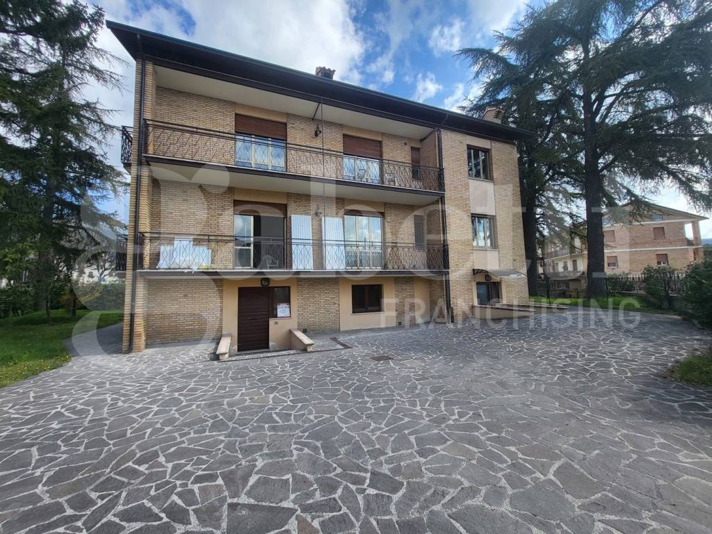 Appartamento a Gubbio in Via San Lazzaro, 1 - Foto 2