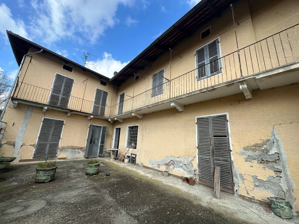 Casa indipendente a Alice castello in Via Borgo d'Ale, 11 - Foto 5
