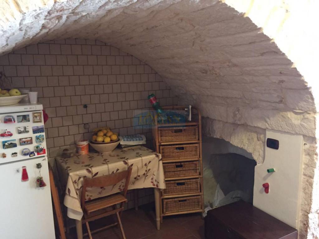 Casa indipendente a Ceglie messapica in Vico II Santoro Urgesi - Foto 5