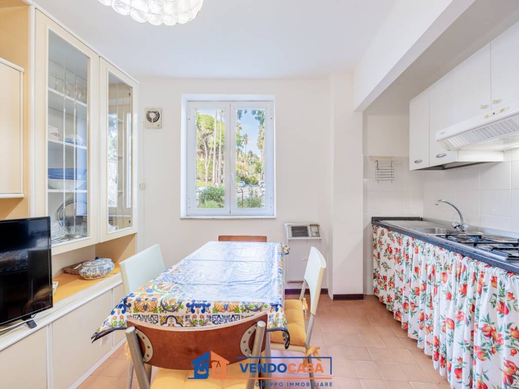 Appartamento a Sanremo in Via Aurelia, 91 - Foto 2