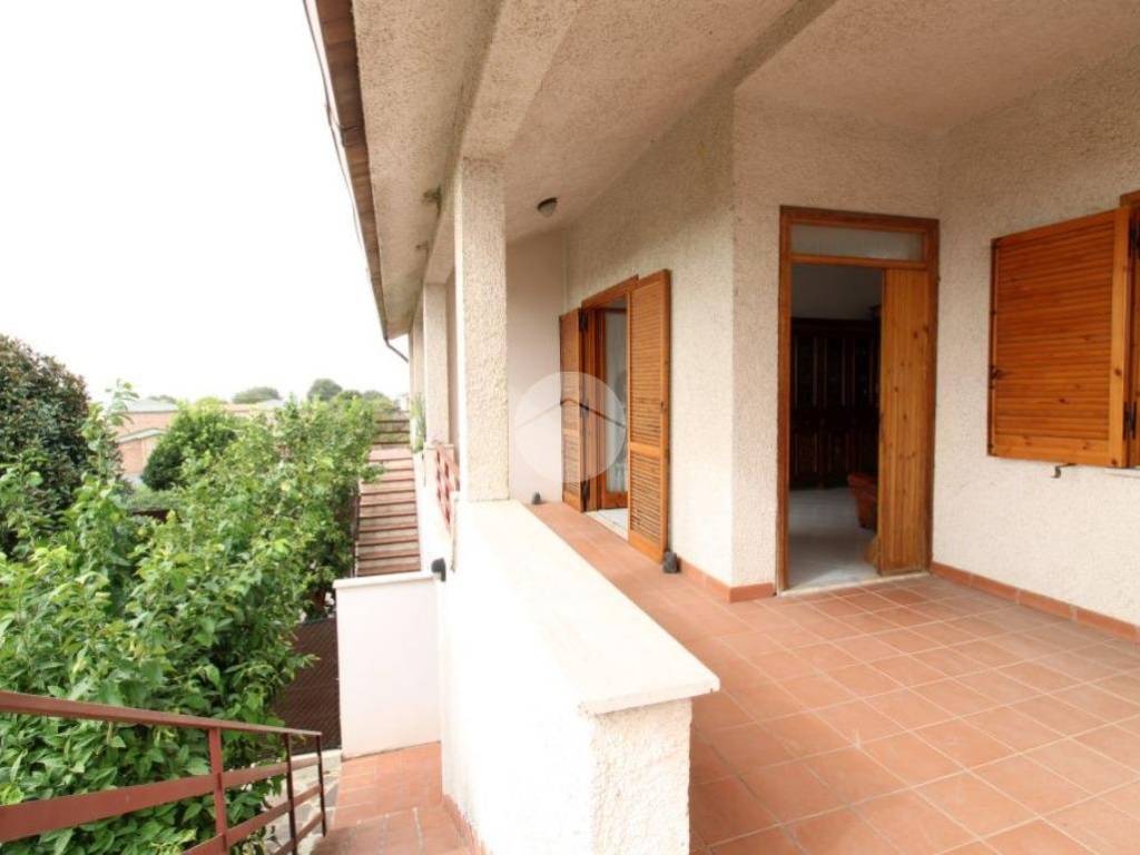 Villa a Fara in sabina in Via Alessandro Pezzotti, 3 - Foto 2