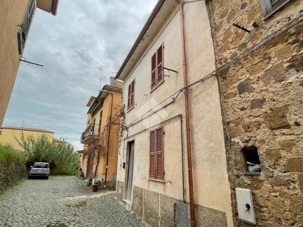 Casa indipendente a Marta in Via Della Vignola, 4 - Foto 3