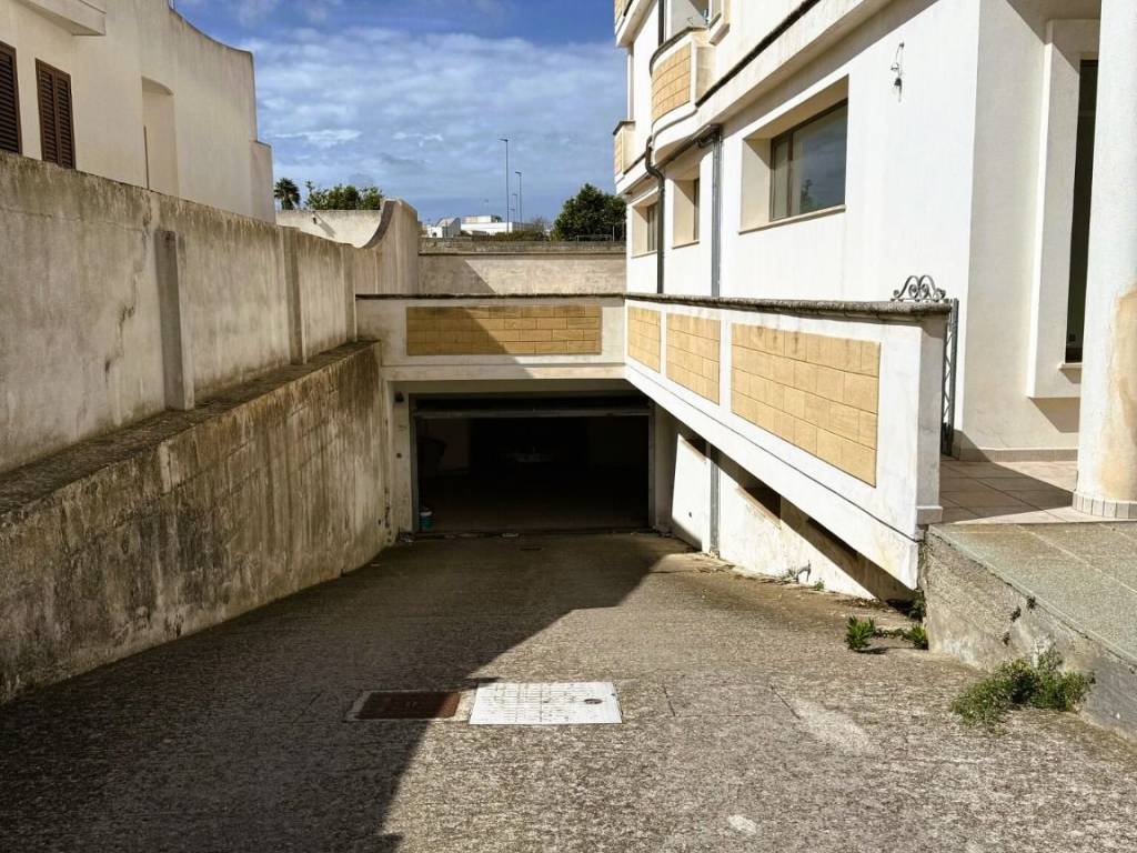 Box / garage a Tricase in Via Antonio Maria Valsalva - Foto 2