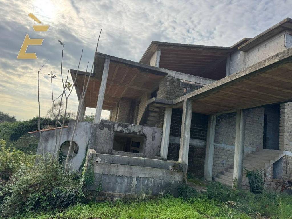 Villa a Aprilia in Via Marmolada - Foto 2