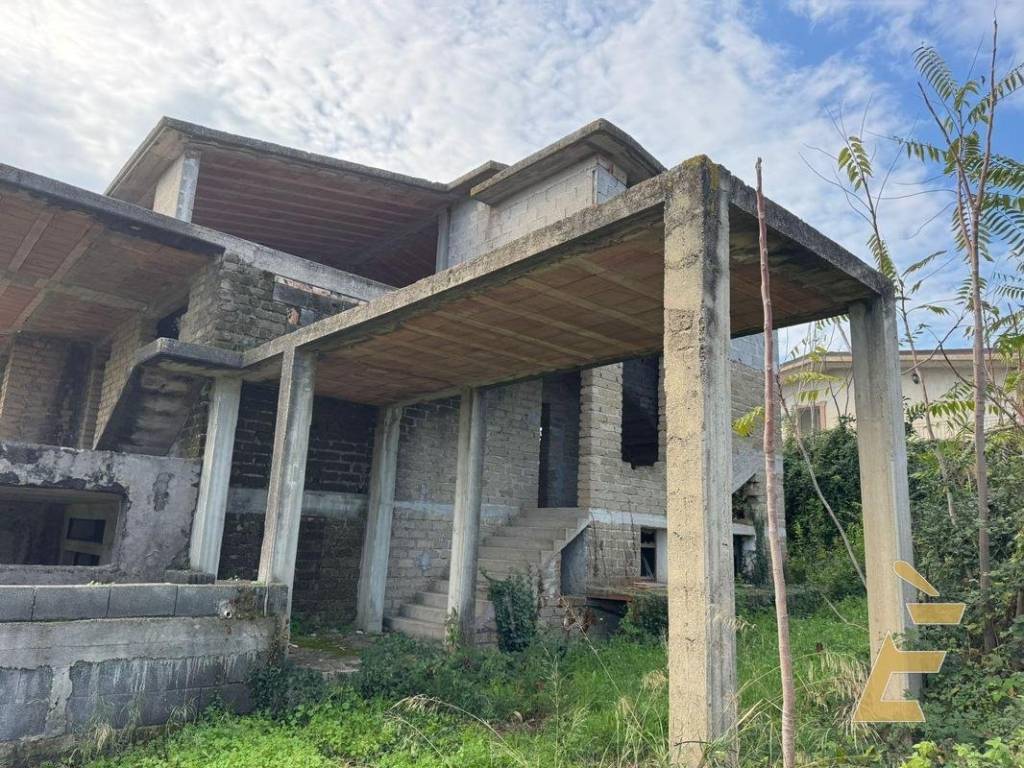 Villa a Aprilia in Via Marmolada - Foto 3