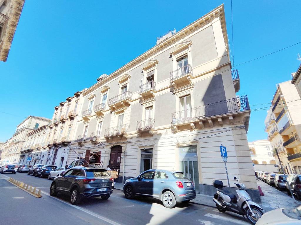 Immobile a Catania in Via Umberto I - Foto 2
