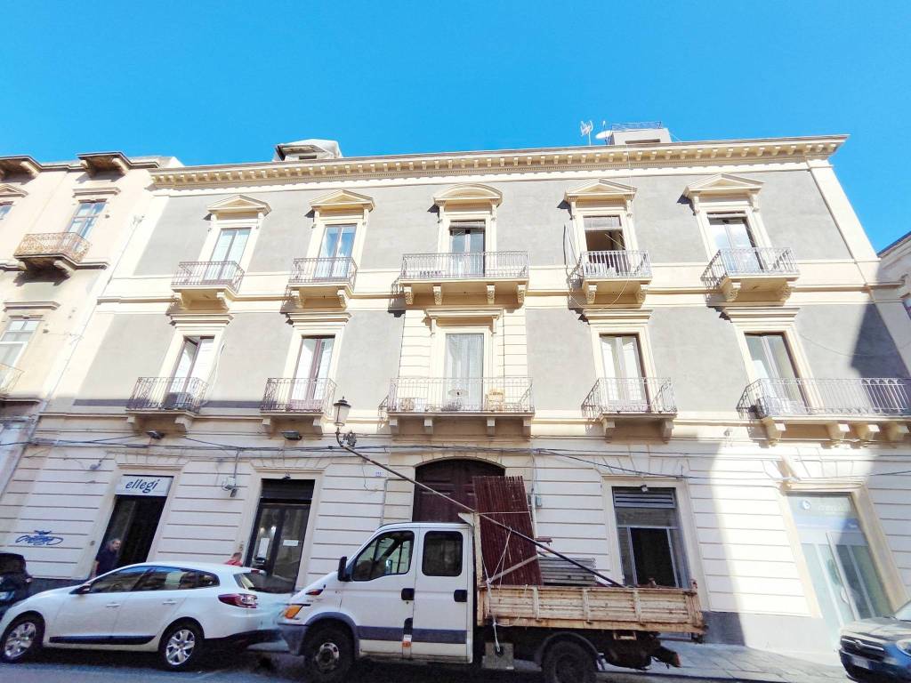Immobile a Catania in Via Umberto I - Foto 3