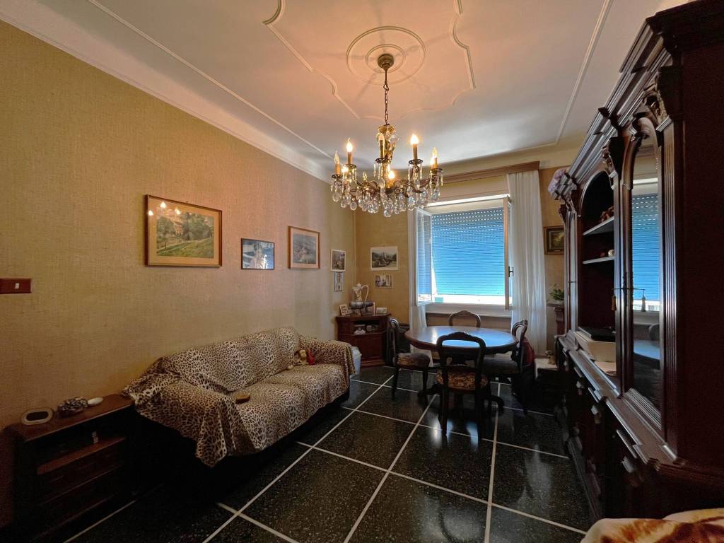 Appartamento a Genova in Via Giovanni Carbone - Foto 4