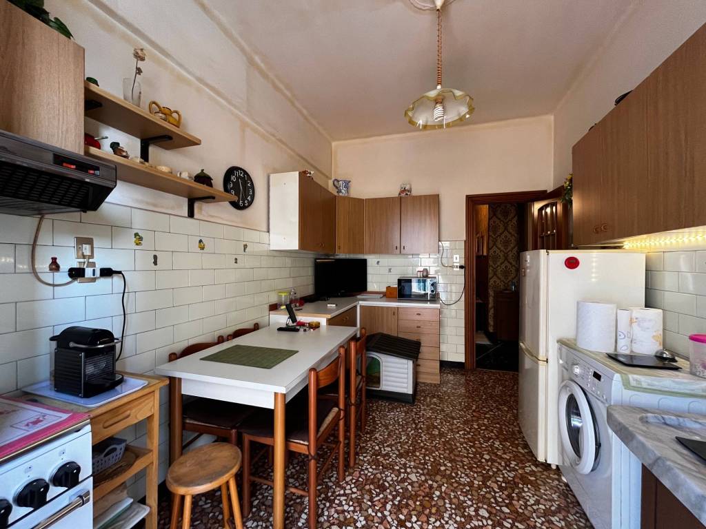 Appartamento a Genova in Via Giovanni Carbone - Foto 5