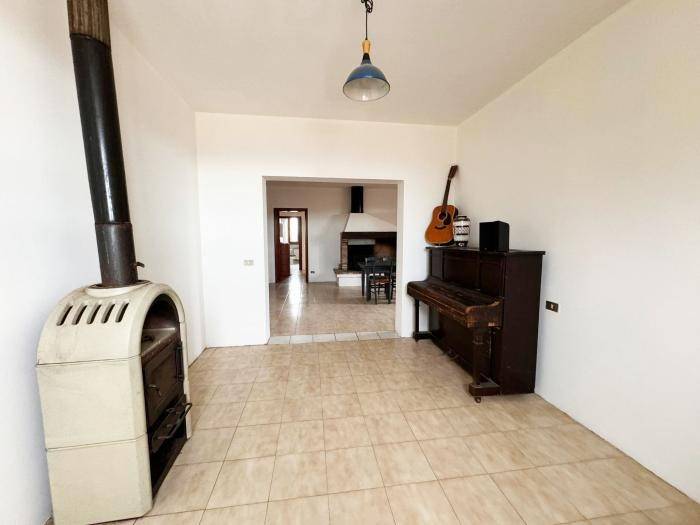 Casa indipendente a Trecastelli - Foto 3