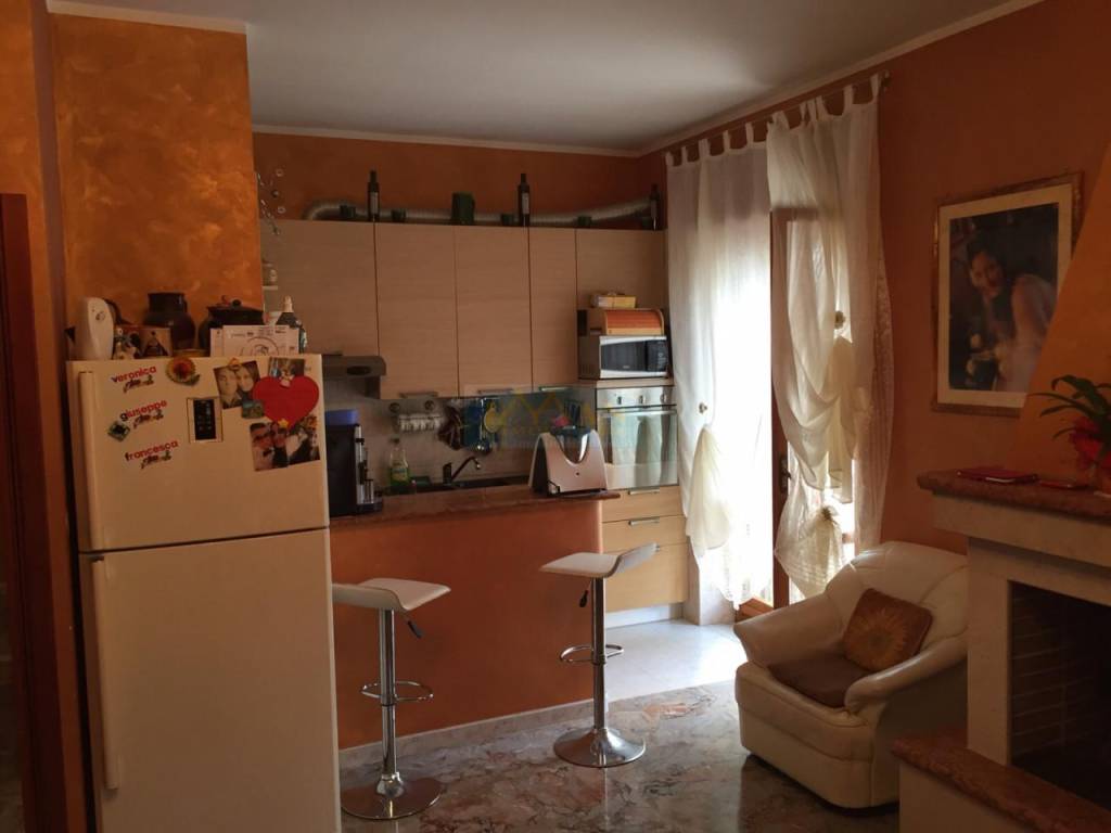 Appartamento a Ceglie messapica in Via Bologna - Foto 2