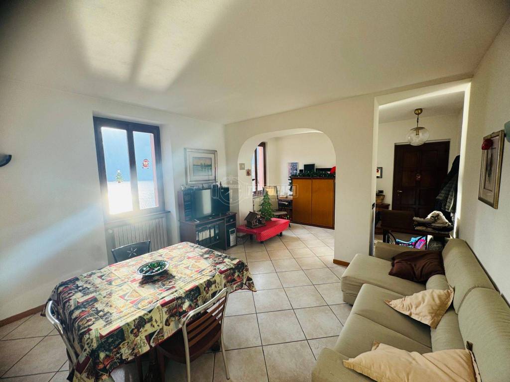 Casa indipendente a Carate urio in Via Santa Marta 34 - Foto 3