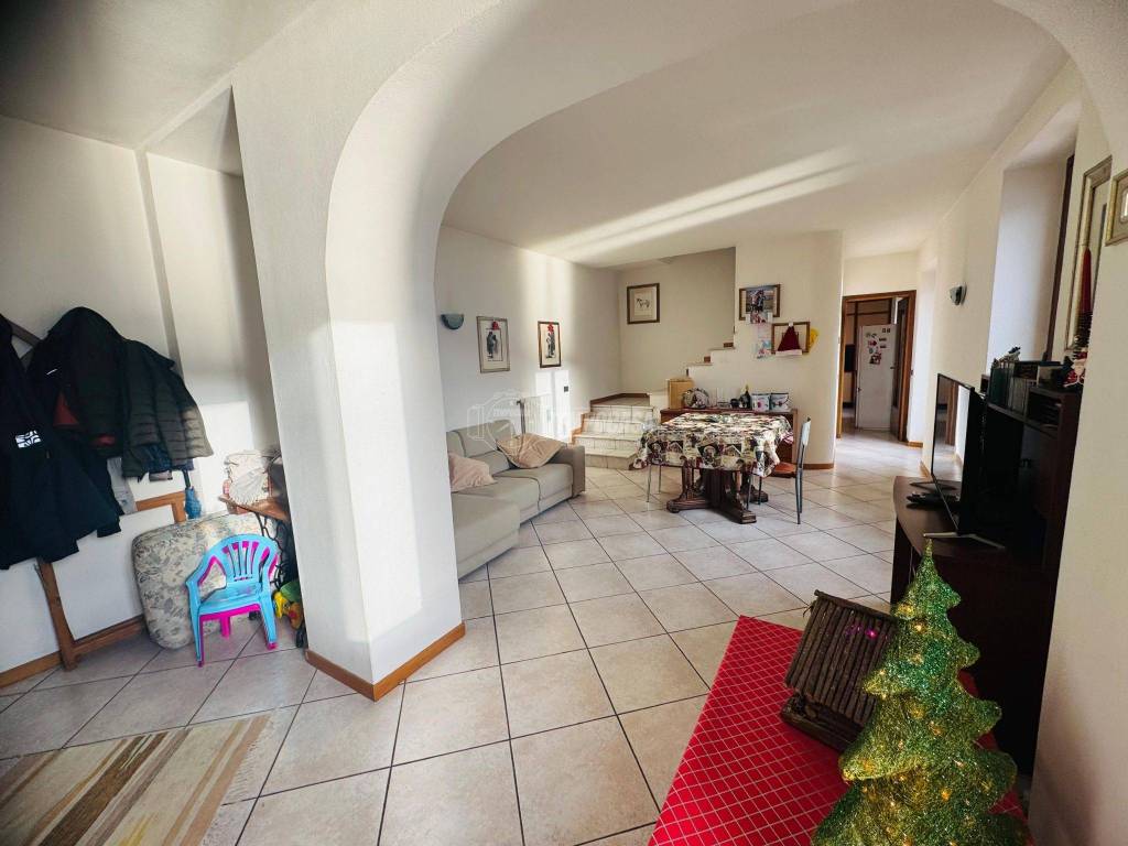 Casa indipendente a Carate urio in Via Santa Marta 34 - Foto 5