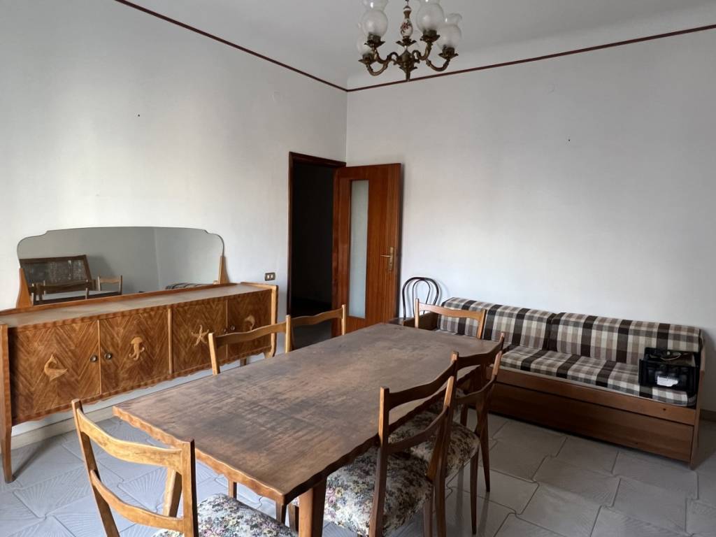 Appartamento a Taranto in via Pola, 72 - Foto 2