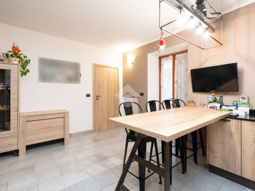 Casa indipendente a Caselle torinese in Strada Grangiotti, 44 - Foto 2