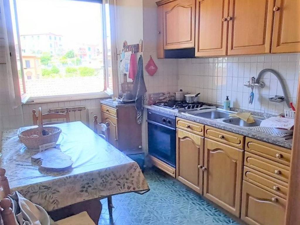 Appartamento a Lerici in Via Giacomo Matteotti - Foto 4