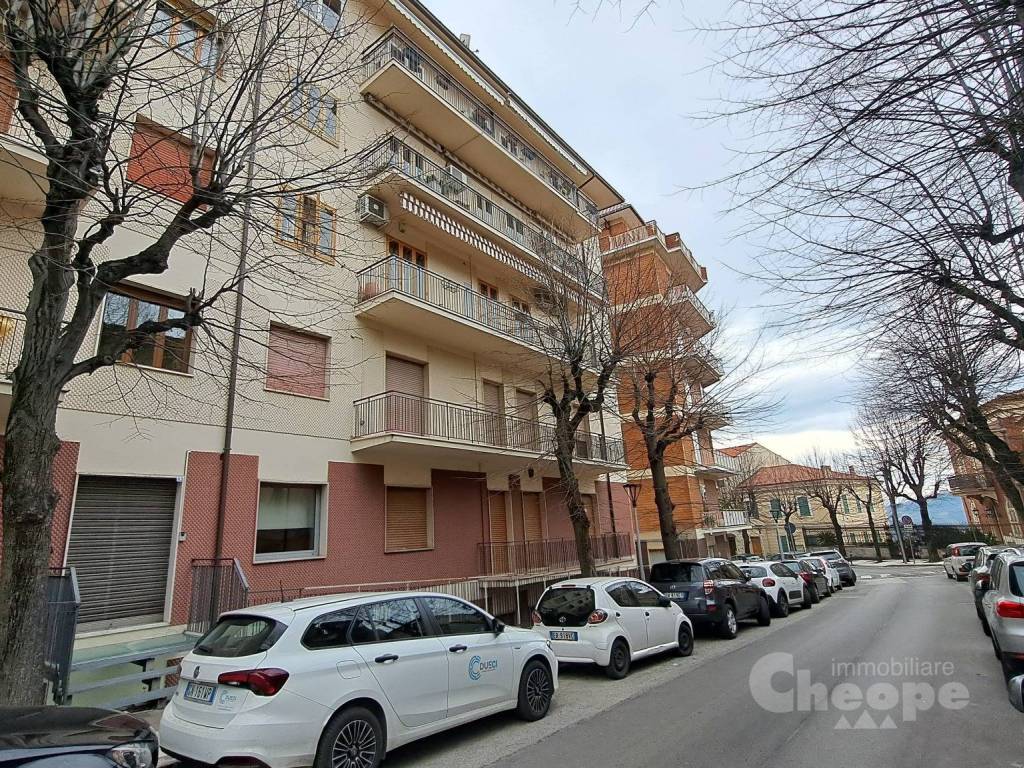 Appartamento a Chieti in Viale Europa - Foto 2