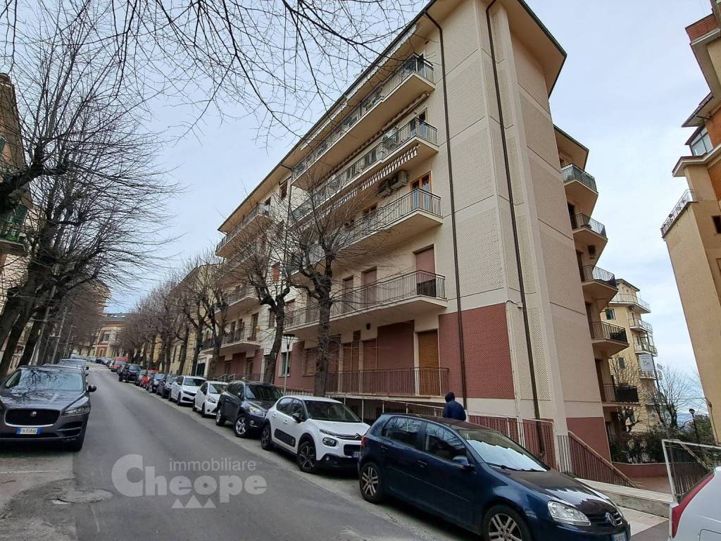 Appartamento a Chieti in Viale Europa - Foto 3