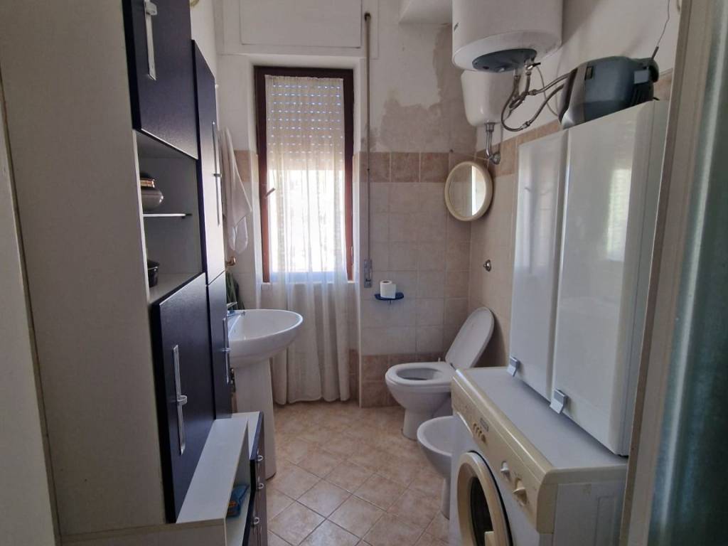 Appartamento a Crotone in Via Roma, 51 - Foto 4