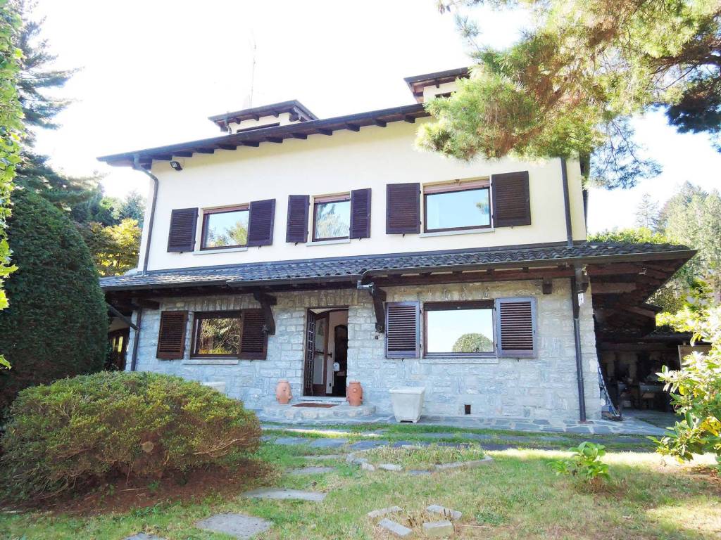 Villa a Gignese in Via Sasso Papale, 33 - Foto 3