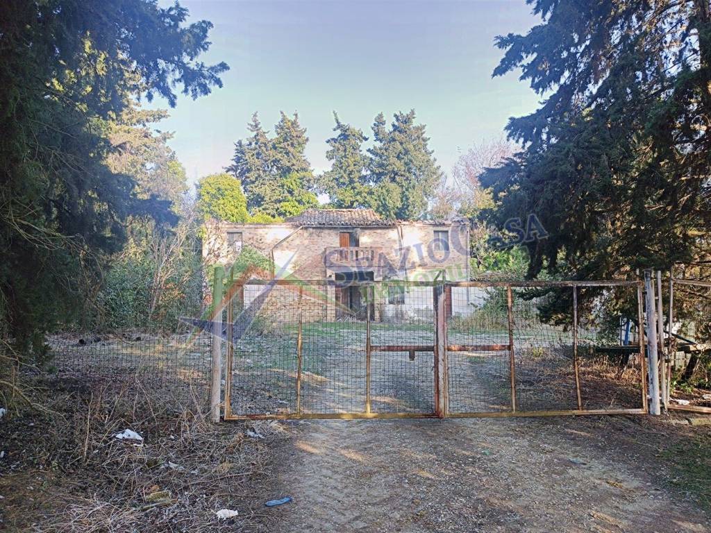 Rustico / casale a Giulianova in Via Muracche, 31 - Foto 2