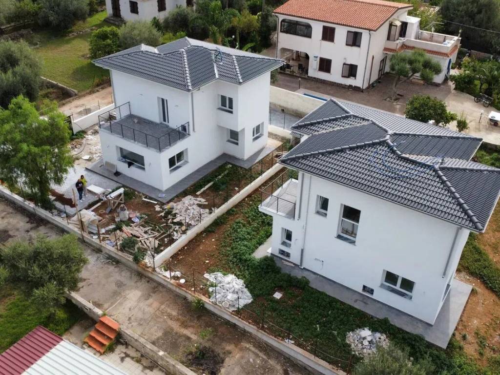 Villa a Carini in Via Castoro S.N.C. - Foto 2