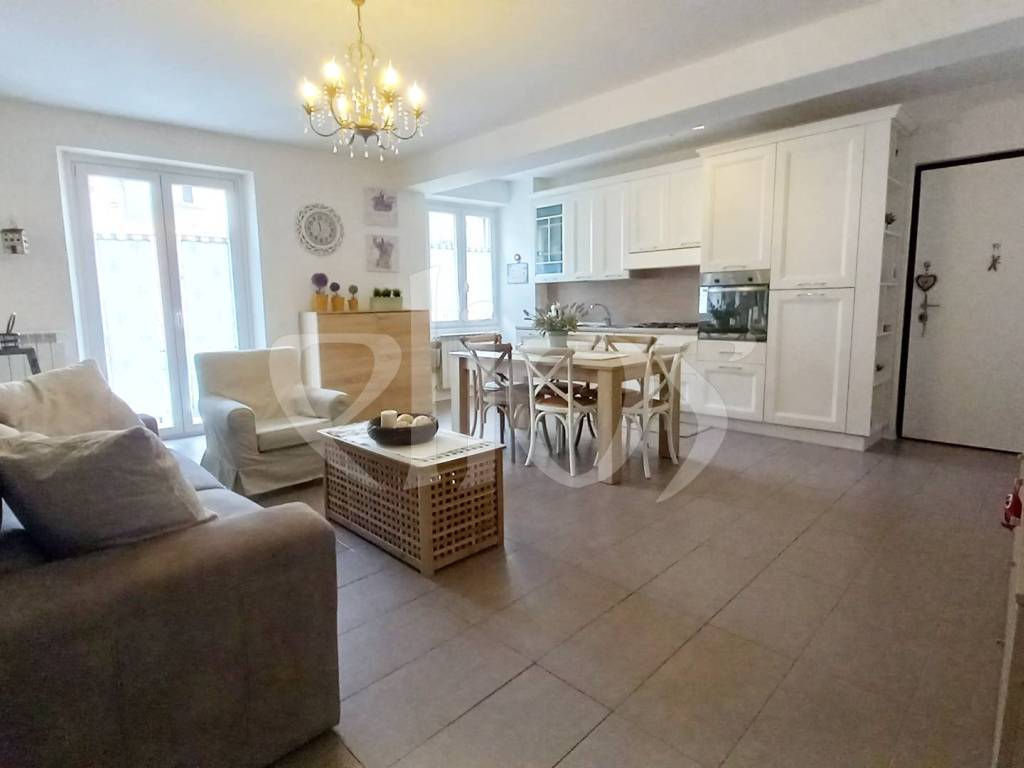 Appartamento a Castel di sangro in Corso Vittorio Emanuele, 115 - Foto 2