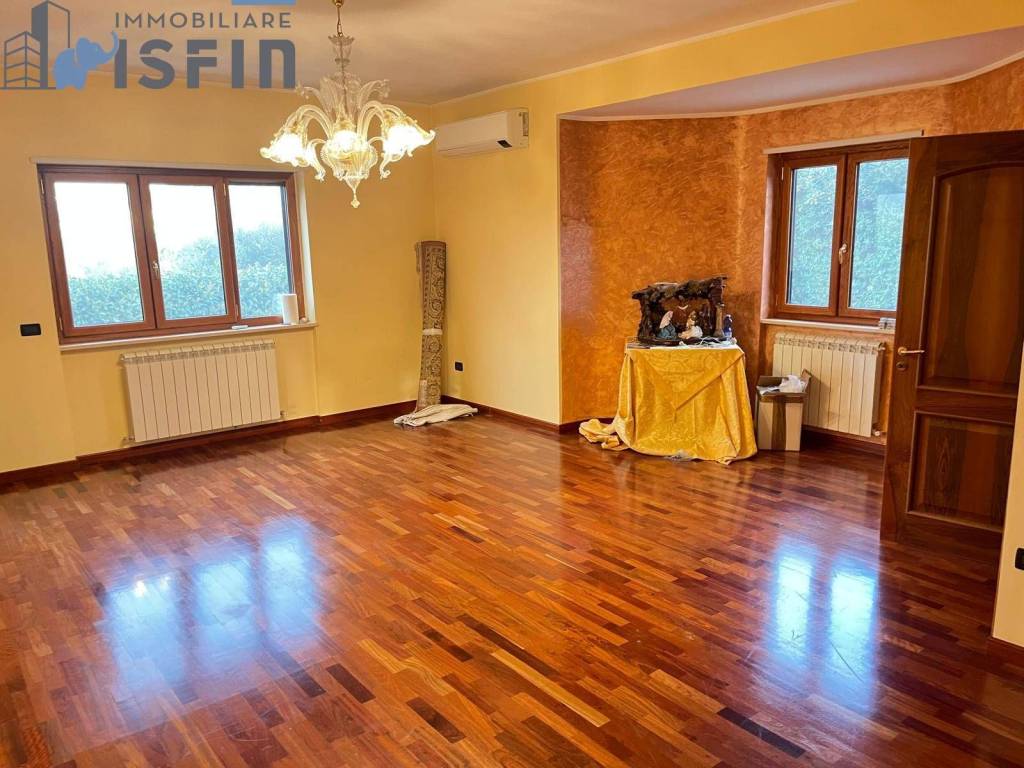 Villa a Mendicino in Via Giuseppe Pascaletti, 43 - Foto 3