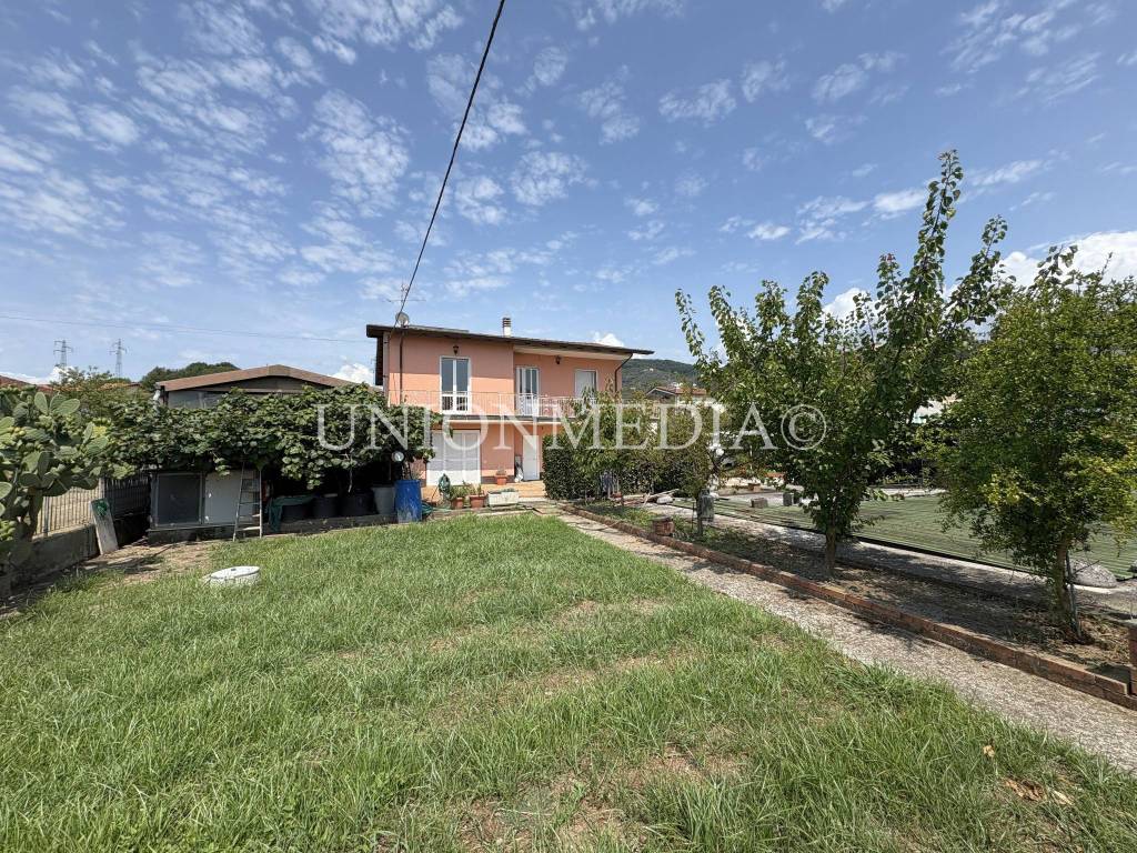 Villa a Castelnuovo magra in Via Bologna - Foto 4