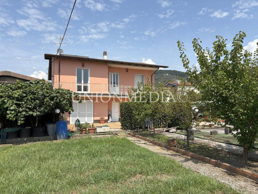 Villa a Castelnuovo magra in Via Bologna - Foto 5