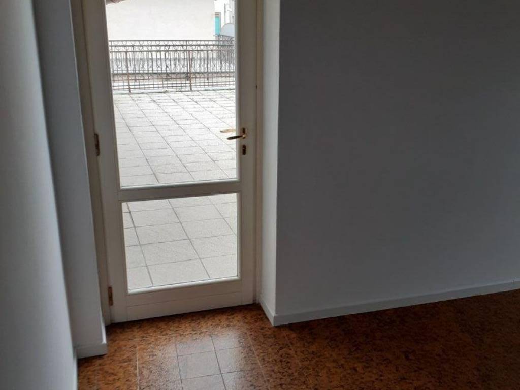 Appartamento a Albino in Via Monte Grappa, 3 - Foto 3
