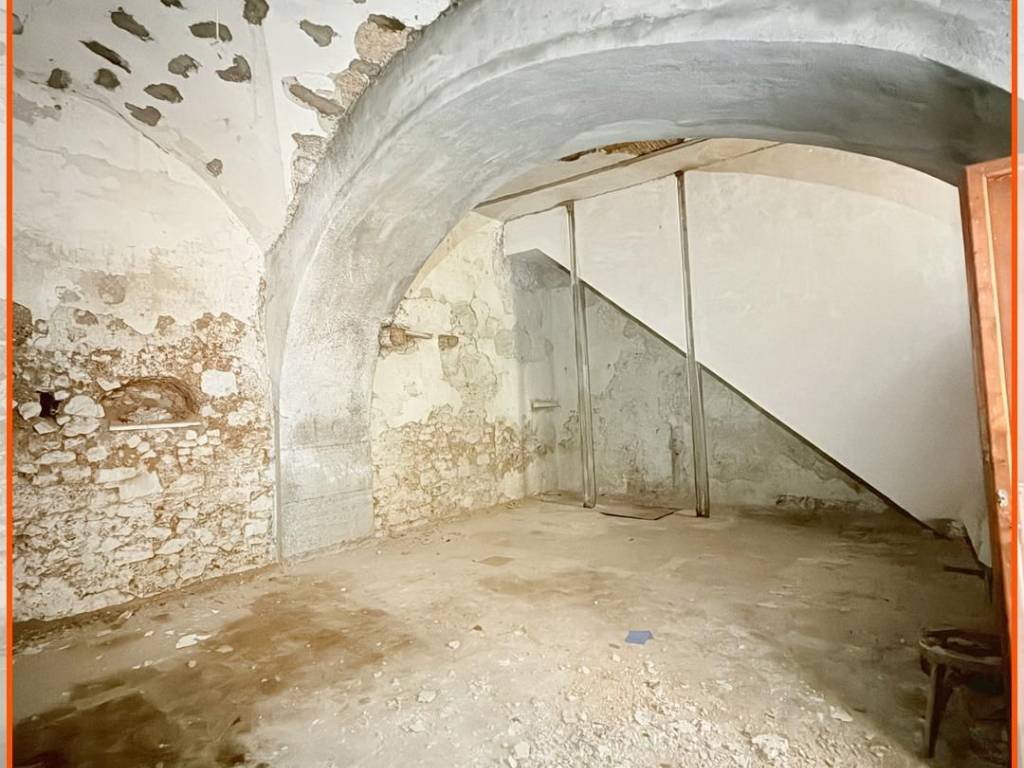 Appartamento a Formia in Piazza Vincenzo Bonomo - Foto 2