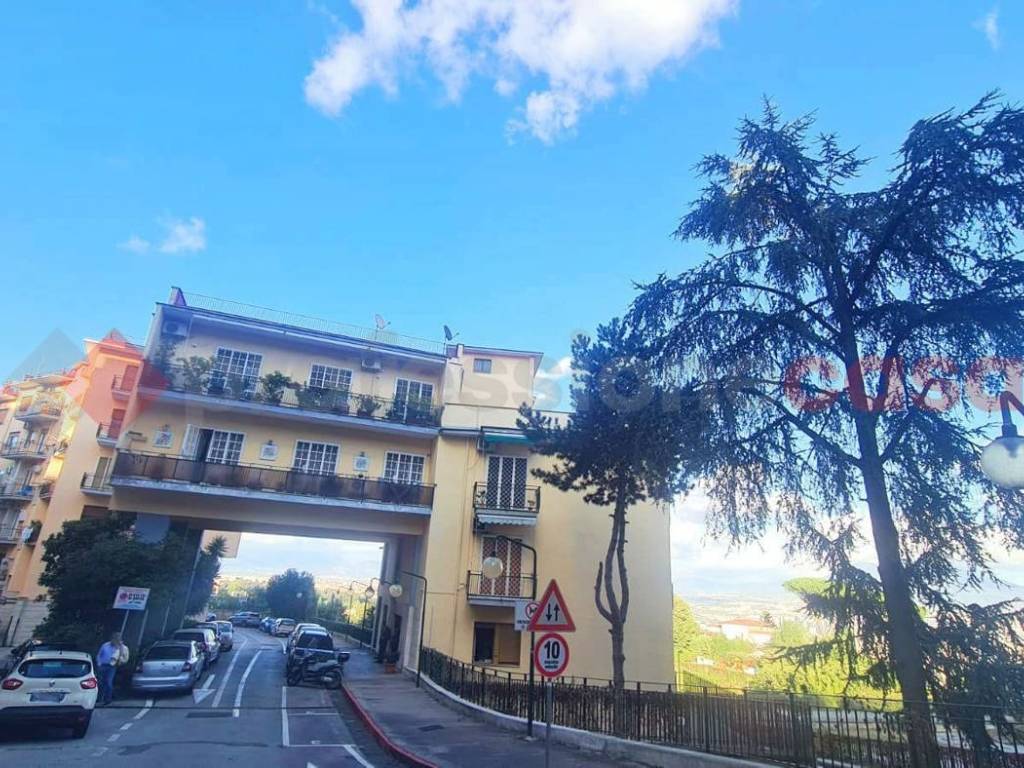 Appartamento a Napoli in Via Bernardo Cavallino - Foto 2