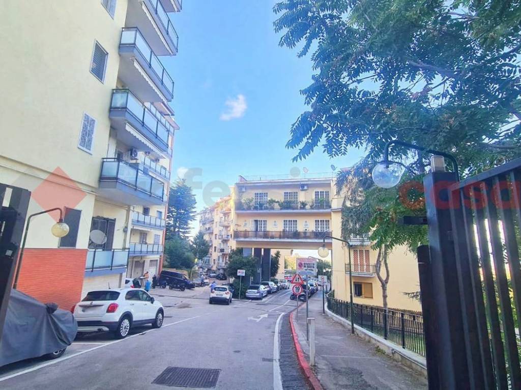Appartamento a Napoli in Via Bernardo Cavallino - Foto 3