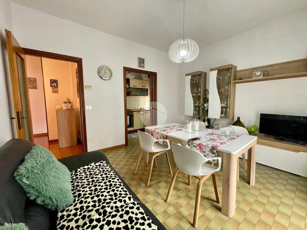 Appartamento a Castelnuovo del garda in Via Carlo Marx, 1 - Foto 4