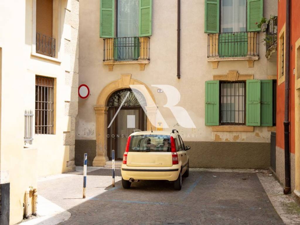 Casa indipendente a Verona in Vicolo San Giovanni in Foro - Foto 2