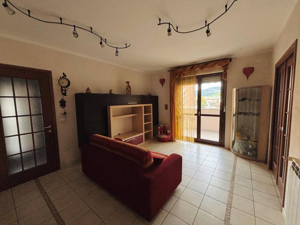 Appartamento a Moncalieri in Strada Carignano - Foto 3