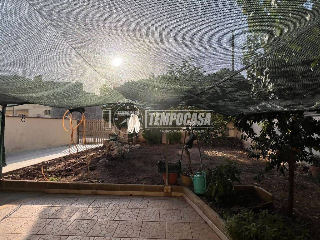 Casa indipendente a Castrignano de' greci in Via Giacomo Puccini 46 - Foto 3