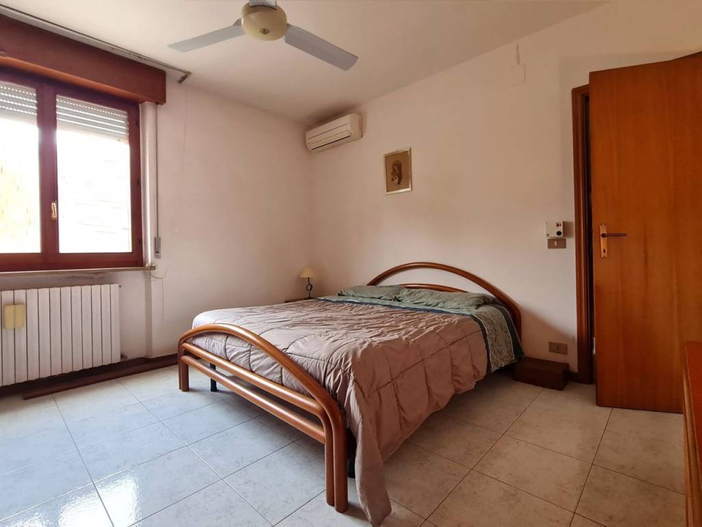 Appartamento a Jesi in Via Valerio Bacigalupo - Foto 4