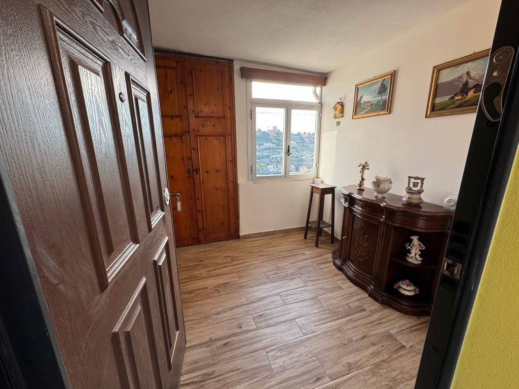 Appartamento a Sanremo in Via Duca degli Abruzzi, 182 - Foto 2