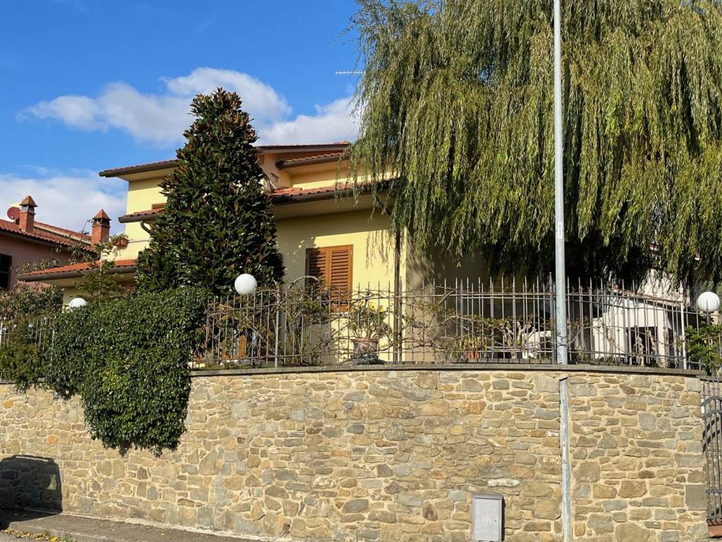 Villa a Cortona in Case Sparse Valecchie-Montanare - Foto 5