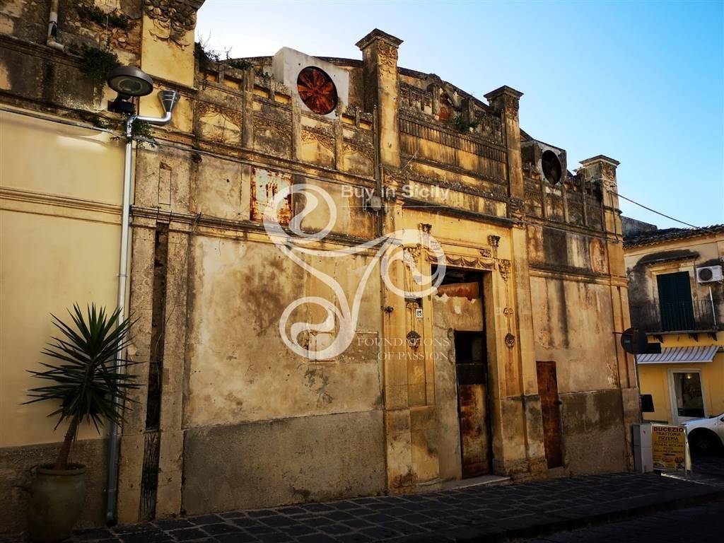 Casa indipendente a Noto in Via Salvatore la Rosa - Foto 2