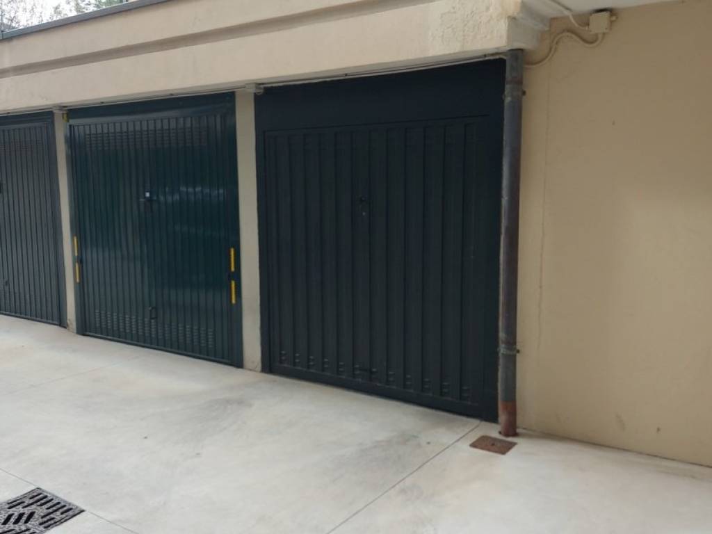 Box / garage a Monza in Via Carlo Meda, 43 - Foto 2