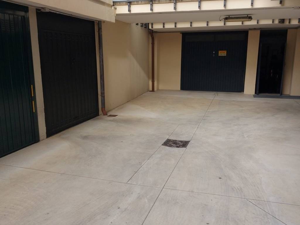 Box / garage a Monza in Via Carlo Meda, 43 - Foto 4