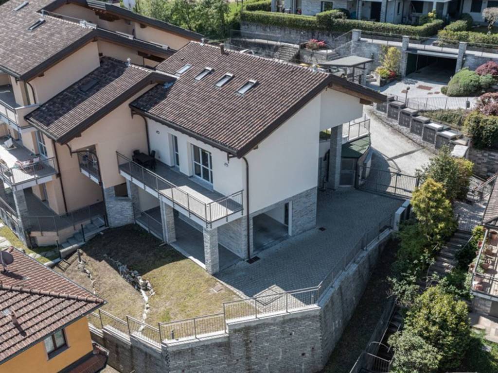 Appartamento a Baveno in Via Due Riviere - Foto 2