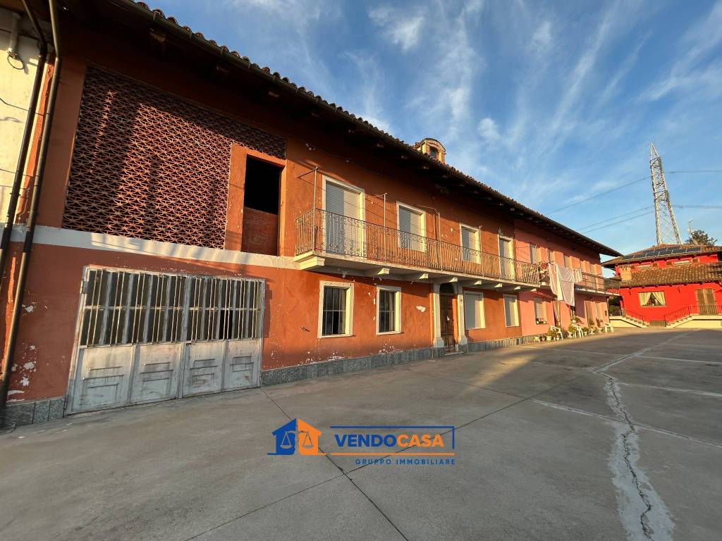 Casa indipendente a Castagnito in Via Serra, 31 - Foto 2