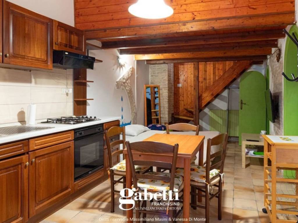 Casa indipendente a Lanciano in vico VI Santa Maria Maggiore, 14 - Foto 3
