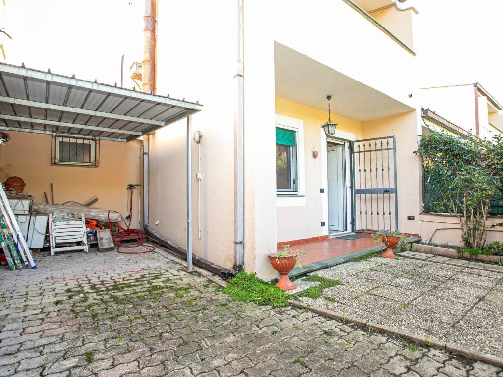 Villetta a schiera a Tarquinia in Via dei Sisina - Foto 2