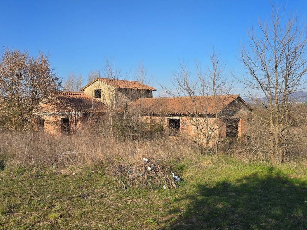 Rustico / casale a Todi in Frazione Romazzano - Foto 2