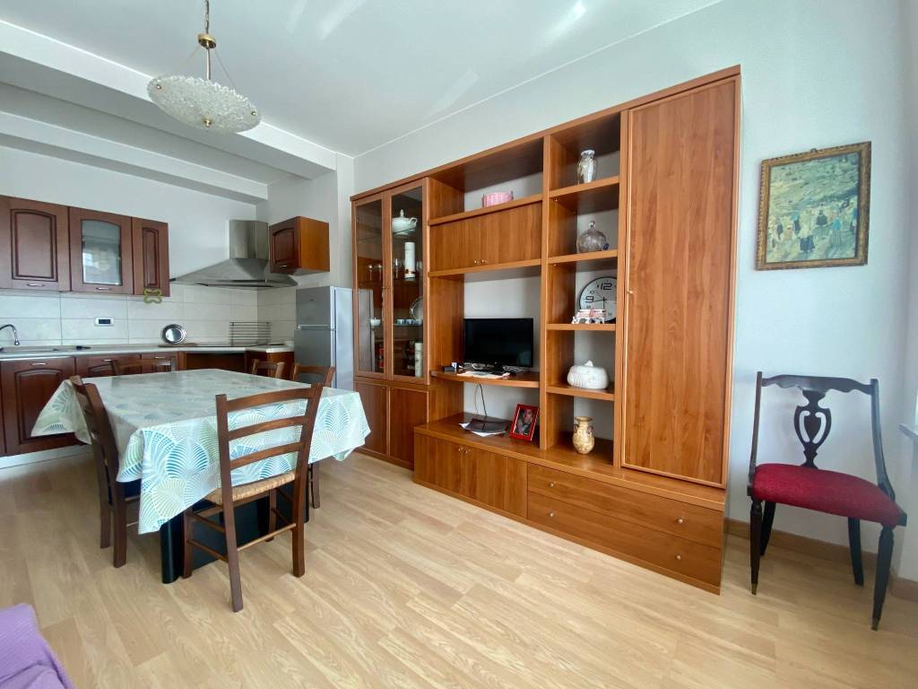 Appartamento a Alba in Viale Giovanni Vico, 6 - Foto 3